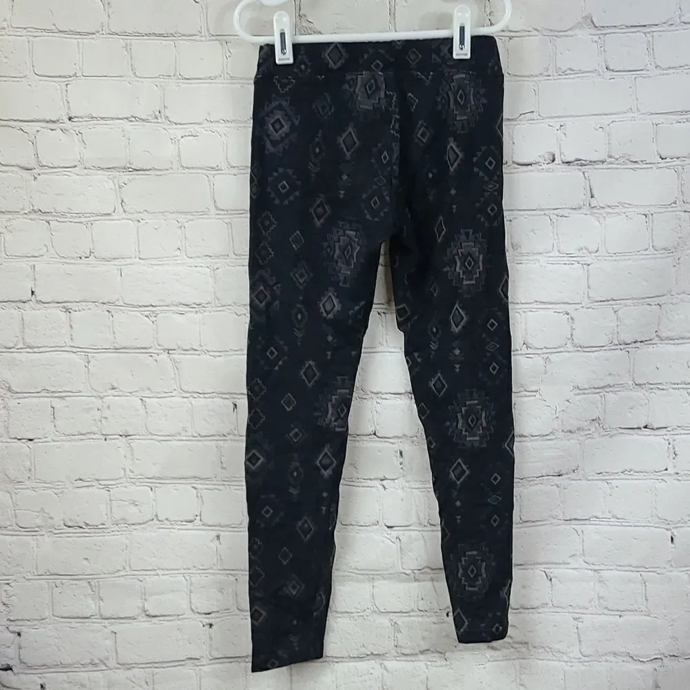 Justice Girls 10 Black Tribal Aztec Ankle Crop Legging Casual Stretch Knit Pants